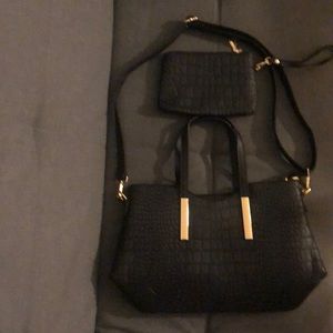 Black Leather Pocketbook w/clutch